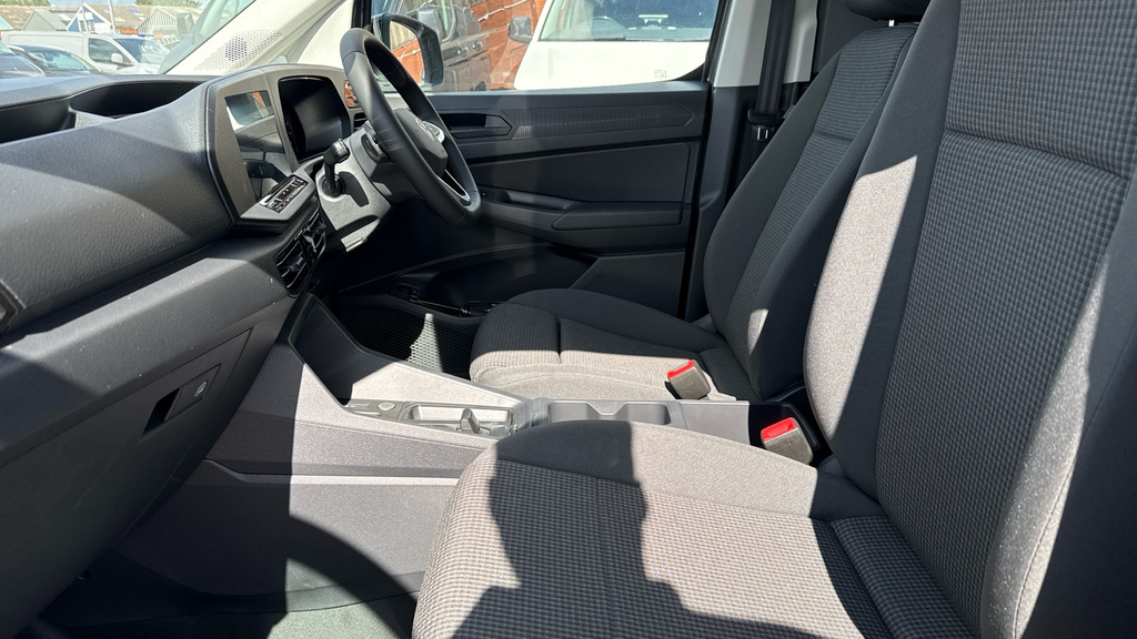 Volkswagen Caddy Maxi Volkswagen Caddy Cargo Maxi C20 Petr 1.5 Ehybrid 1 Grey #2