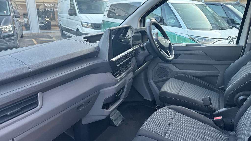 Volkswagen Transporter Transporter 2.0 Tdi 150 Commerce Pro Van 5 P KP26MUV Grey #2