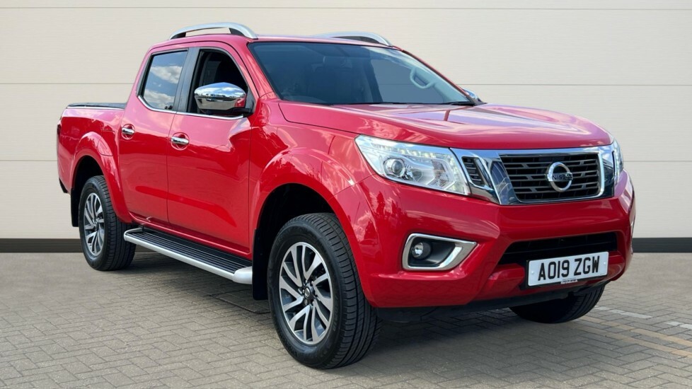 Nissan Navara Navara Double Cab Pick Up Tekna 2.3Dci 190 4Wd Red
