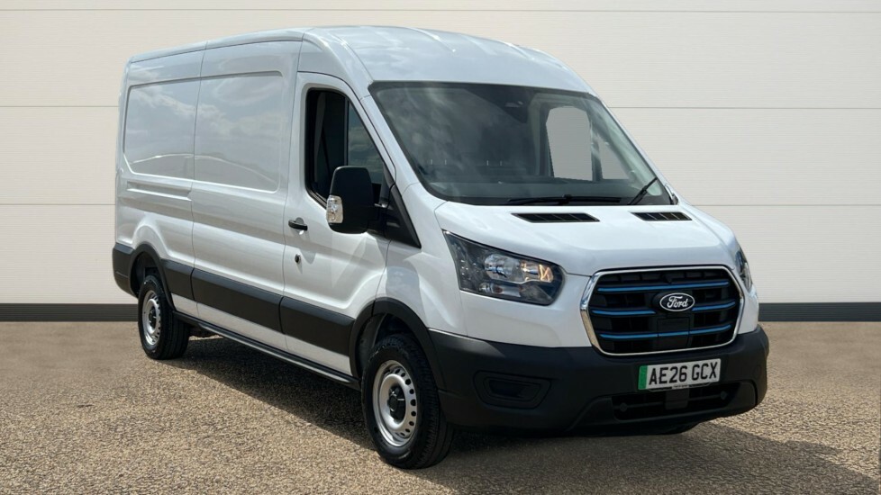 Ford Transit Custom Transit 135Kw 68Kwh H2 Leader Van White