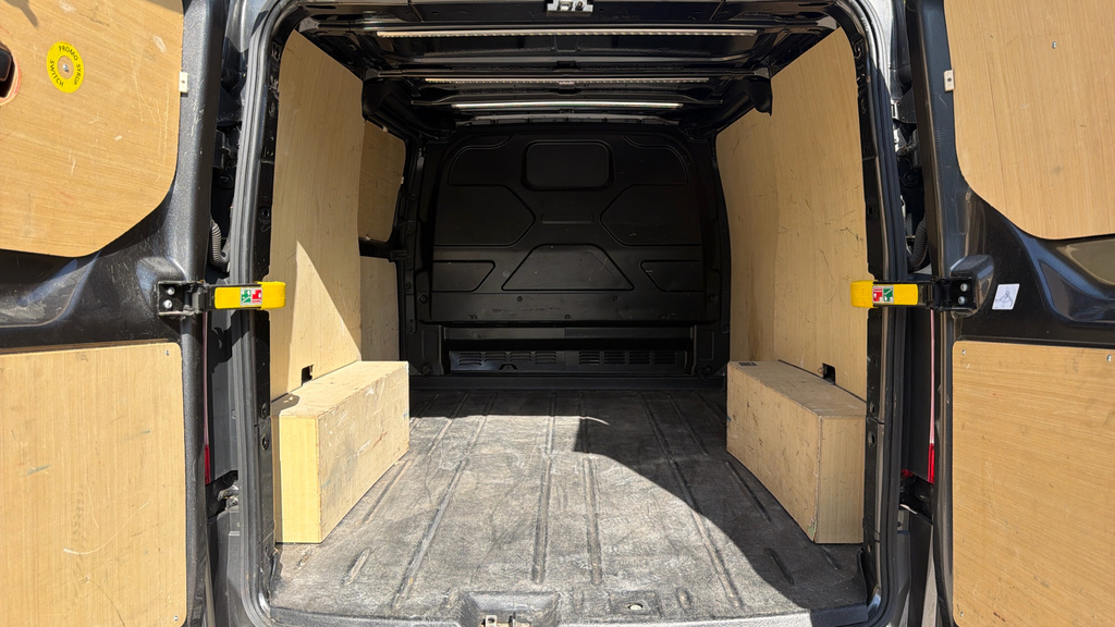 Ford Transit Custom 350 Limited L4 H3 Xlwb High Roof Jumbo 170 Bhp White #15
