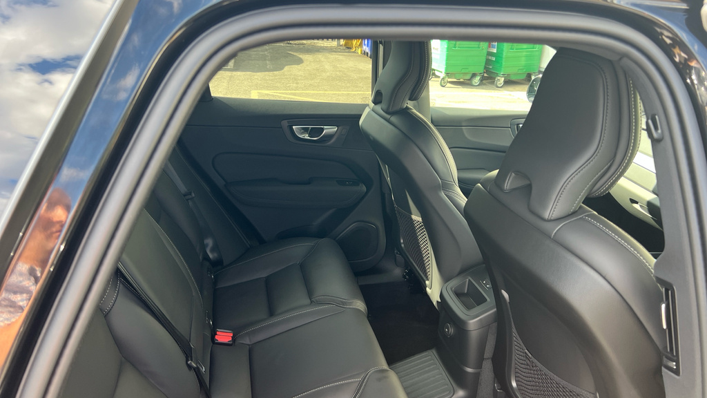 Volvo XC60 Volvo Xc60 Estate 2.0 T6 350 Phev Plus Pro Black Black #6