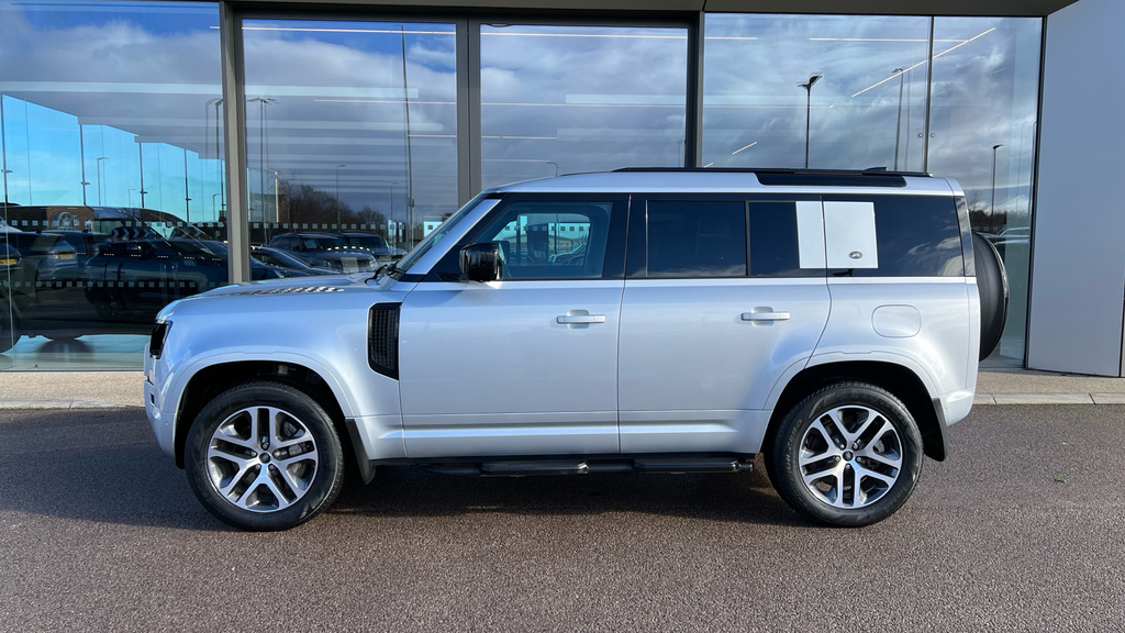 Land Rover Defender 110 Defender 2.0 P400e Xs Edition 110 FX74RUJ Silver #3