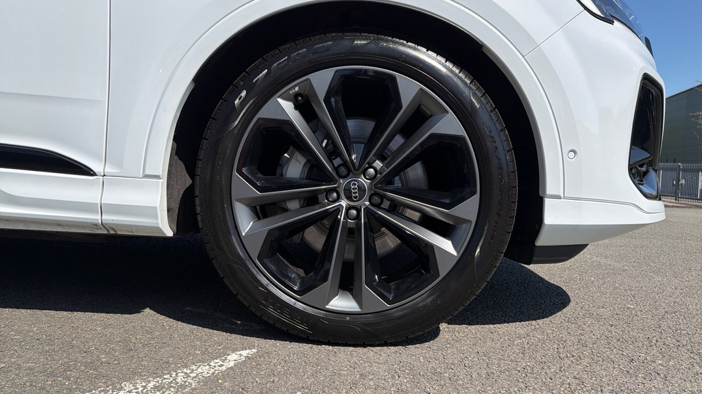 Audi Q7 Q7 3.0 Tfsi Quattro 340 Black Edition Tiptroni White #5