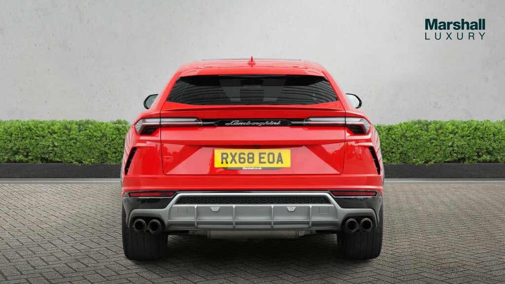 Lamborghini Urus Lamborghini Urus Estate 4.0T F RX68EOA Red #4