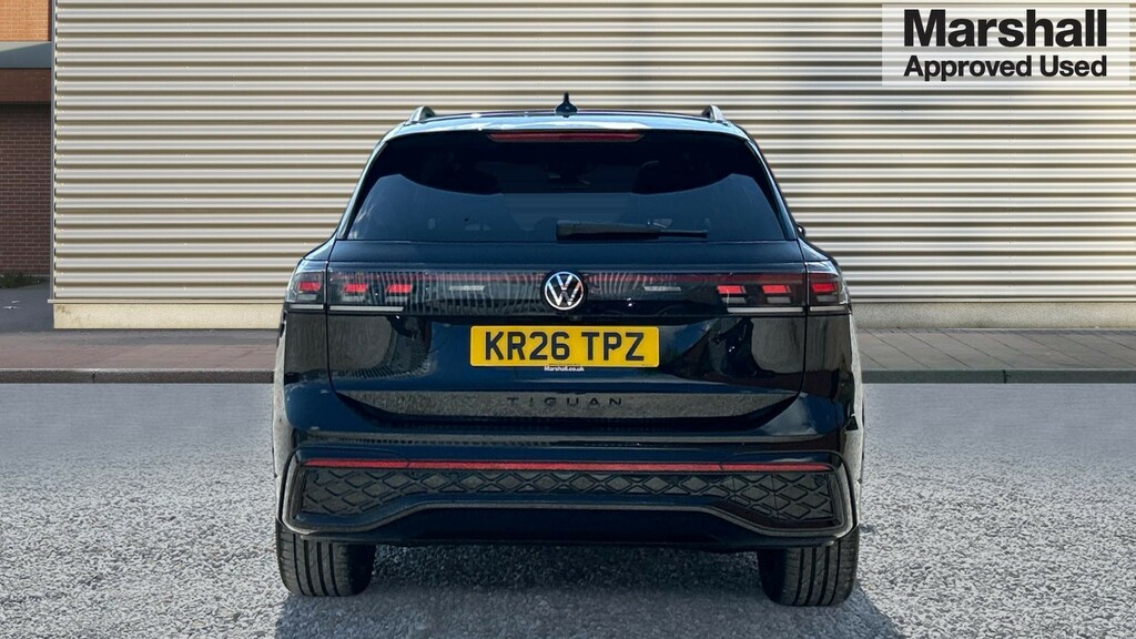 Volkswagen Tiguan Volkswagen Tiguan Estate 1.5 Tsi 272 Ehybrid R-lin KR26TPZ Black #4