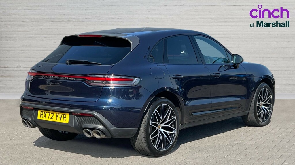 Porsche Macan Macan Estate T Pdk RX72YVR Blue #3