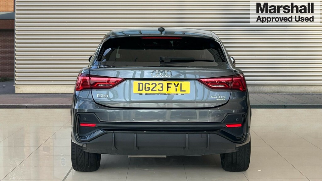 Audi Q3 Q3 40 Tdi 200 Quattro Black Edition S Tronic DG23FYL Grey #4