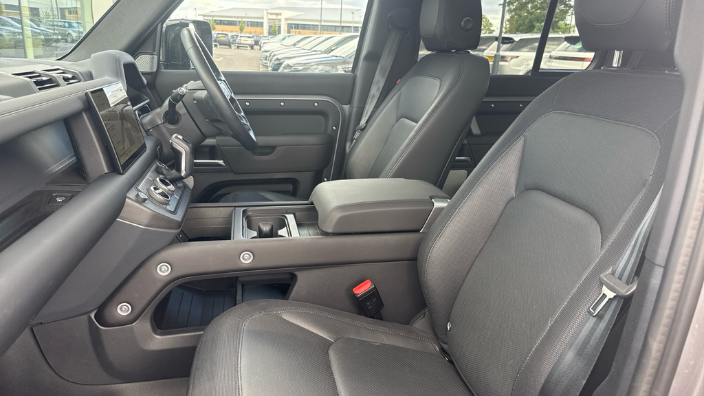 Land Rover Defender 130 Defender 3.0 D300 X-dynamic Se 130 Grey #3