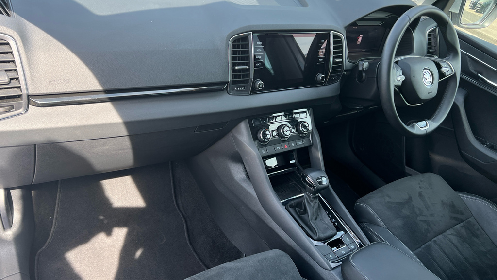 Skoda Karoq Karoq 1.5 Tsi Se L Dsg EU74CSX Silver #2