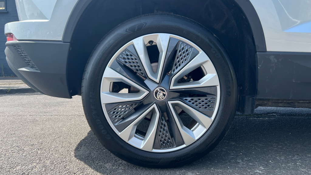 Skoda Karoq Karoq 1.5 Tsi Se L Dsg EU74CSX Silver #5