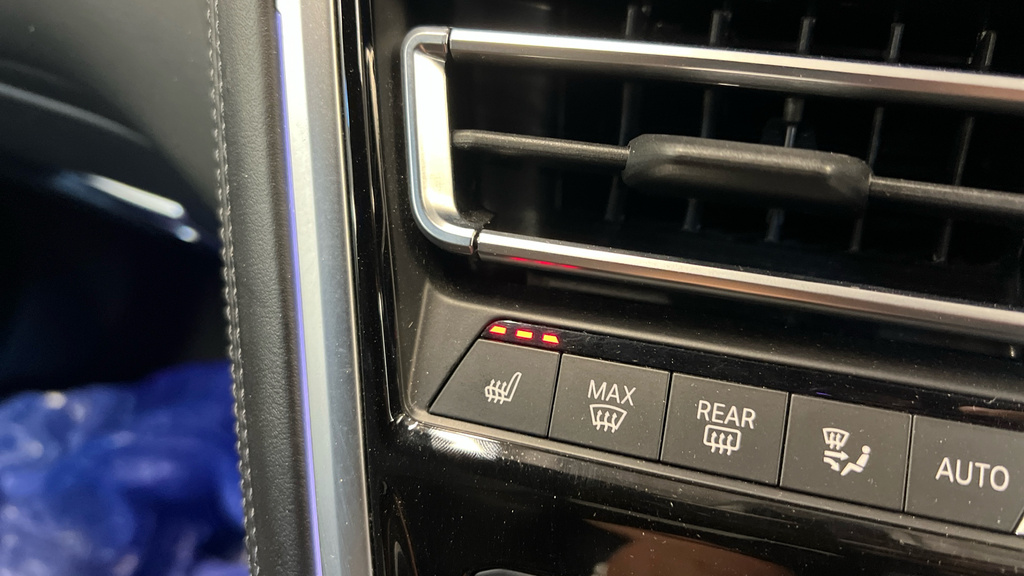 BMW M8 M8 Competition Step Black #4