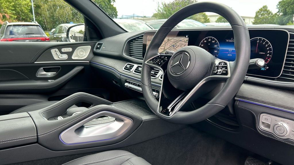 Mercedes-Benz GLE Class Gle 400E 4Matic Amg Line Premium Plus Black #3