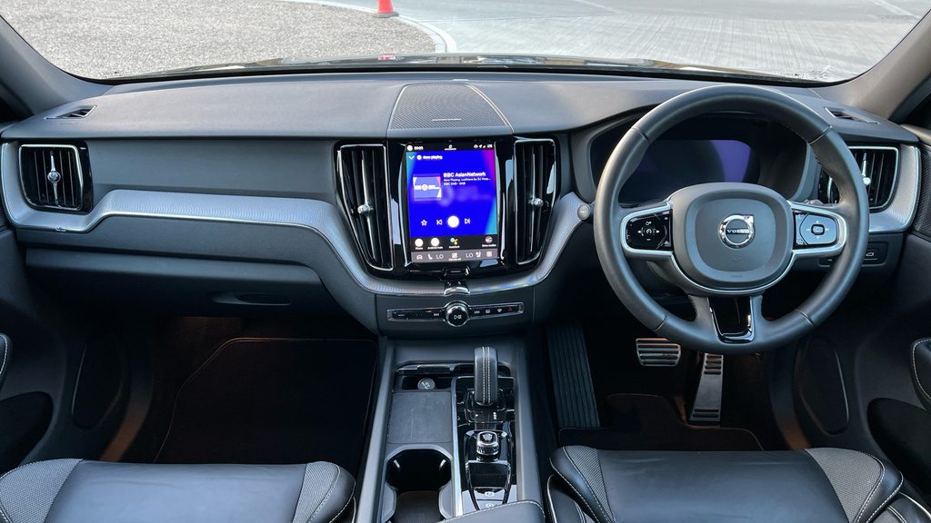 Volvo XC60 Xc60 2.0 B4d R Design Awd Geartronic WV22MXB Black #5