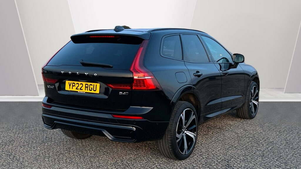 Volvo XC60 Xc60 2.0 B4d R Design Pro Awd Geartronic YP22RGU Black #2