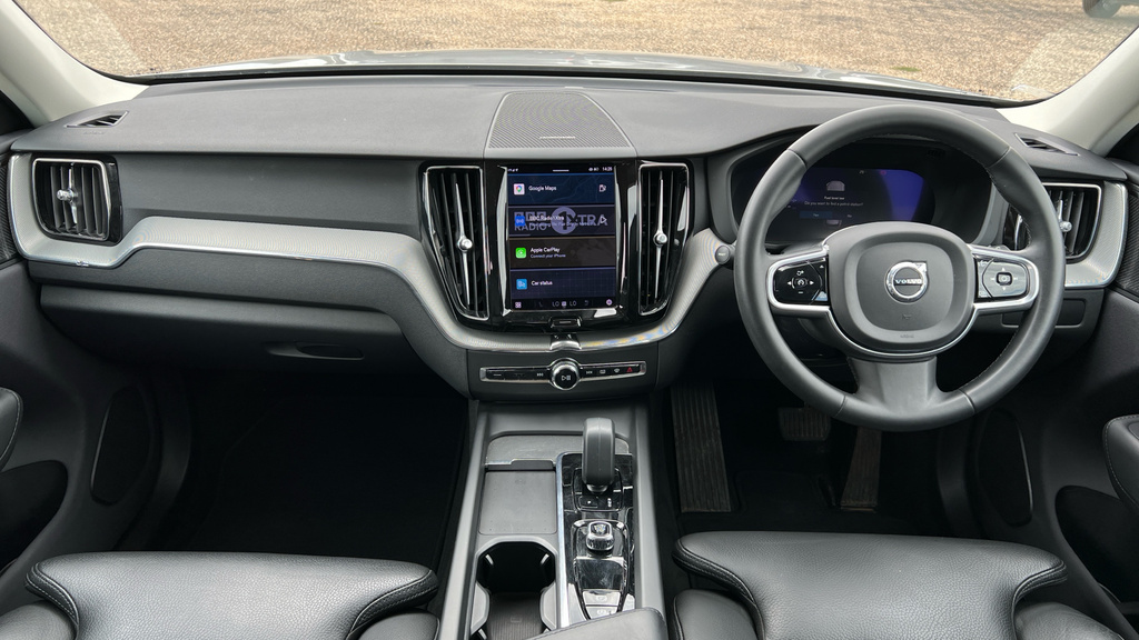 Volvo XC60 Xc60 2.0 B4p Plus Dark Geartronic YN23OOB Silver #5