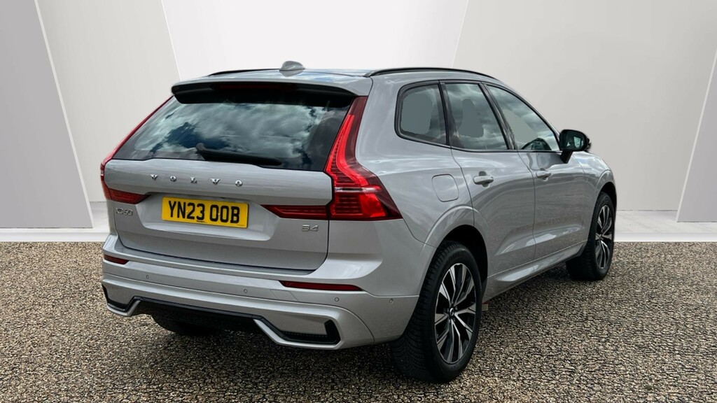 Volvo XC60 Xc60 2.0 B4p Plus Dark Geartronic YN23OOB Silver #2