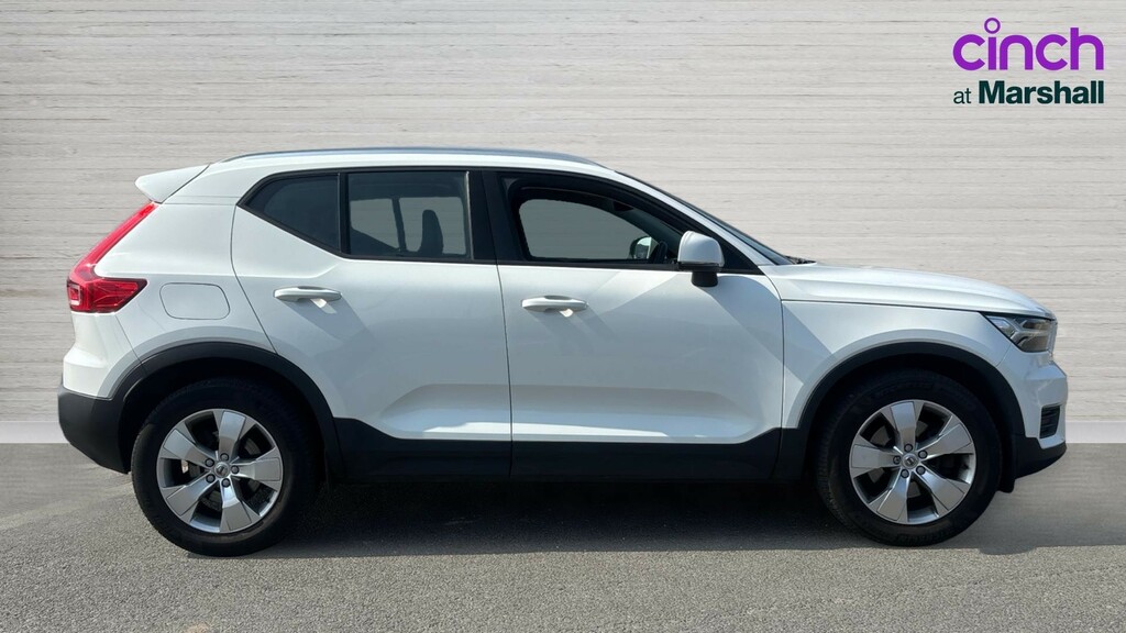 Volvo XC40 Xc40 2.0 T4 Momentum Awd Geartronic PL19GCF White #2