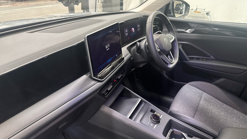 Volkswagen Tiguan Tiguan 1.5 Tsi Ehybrid Match Dsg GJ75RFN Silver #2