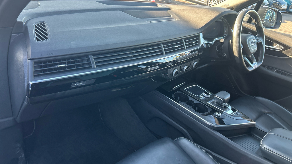 Audi Q7 Q7 50 Tdi Quattro Black Edition Tiptroniccs White #2