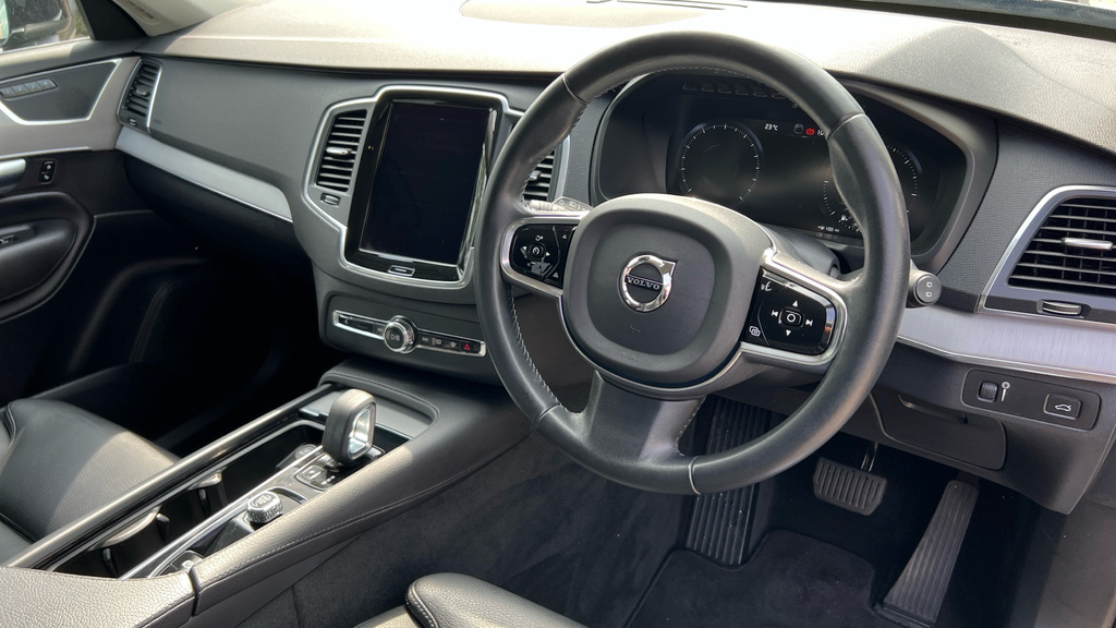 Volvo XC90 Xc90 2.0 B5d 235 Momentum Awd Geartronic NA22WHH Black #4