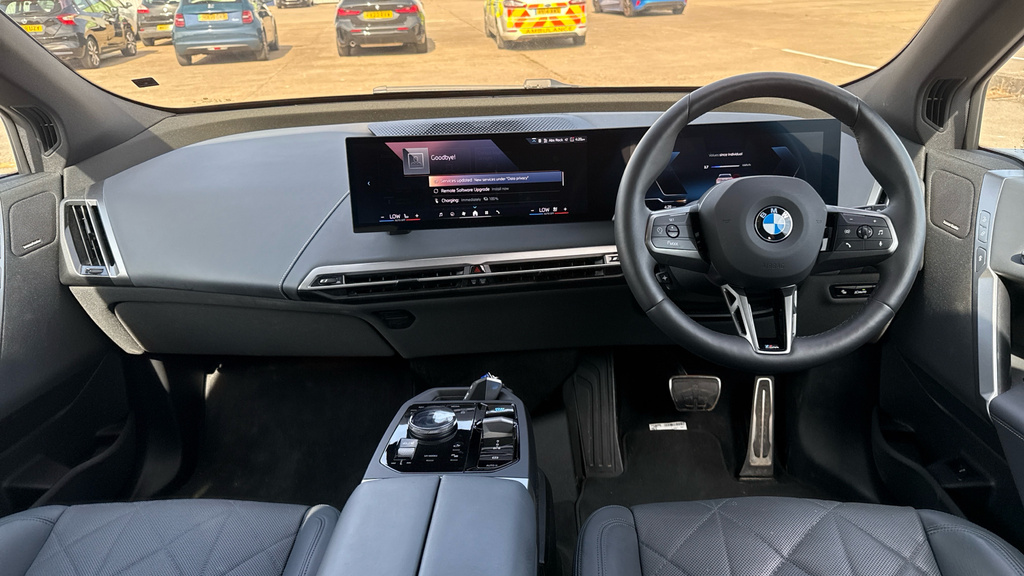 BMW iX Ix 300Kw Xdrive45 M Sport 101Kwh Techsk YL25EXP White #4