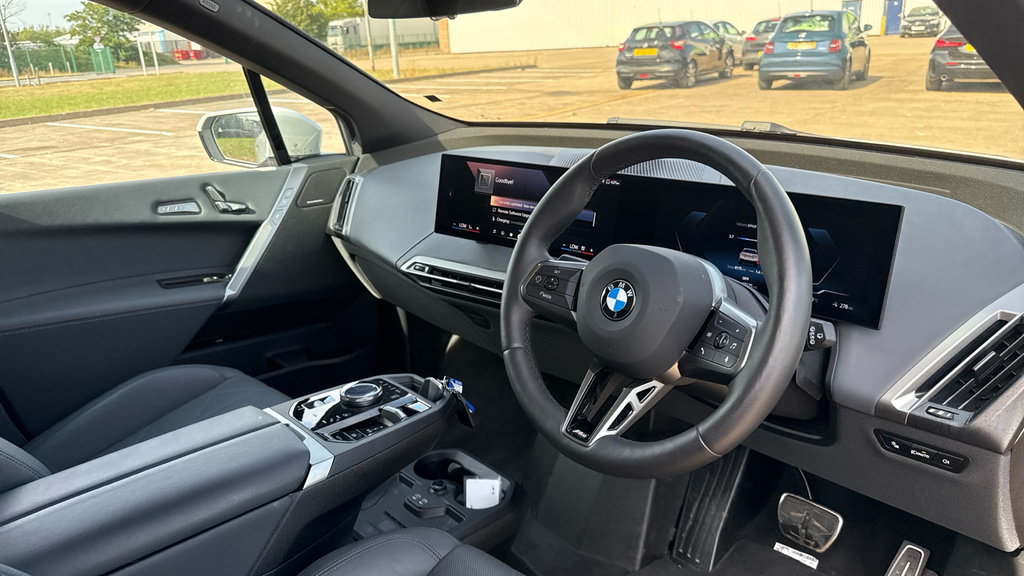 BMW iX Ix 300Kw Xdrive45 M Sport 101Kwh Techsk YL25EXP White #6