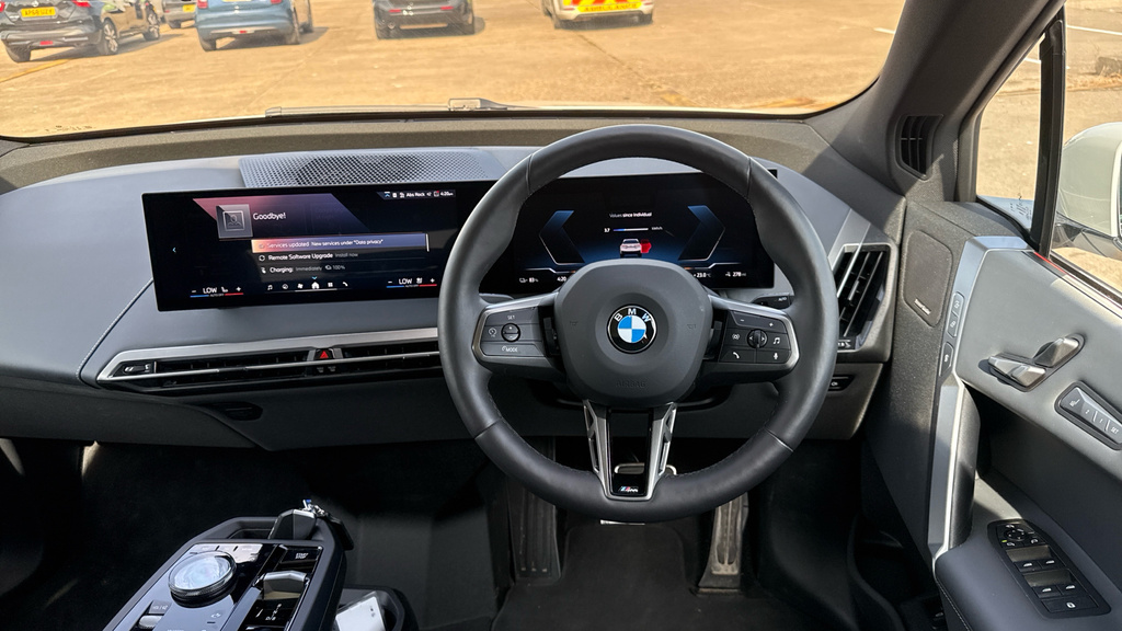 BMW iX Ix 300Kw Xdrive45 M Sport 101Kwh Techsk YL25EXP White #5