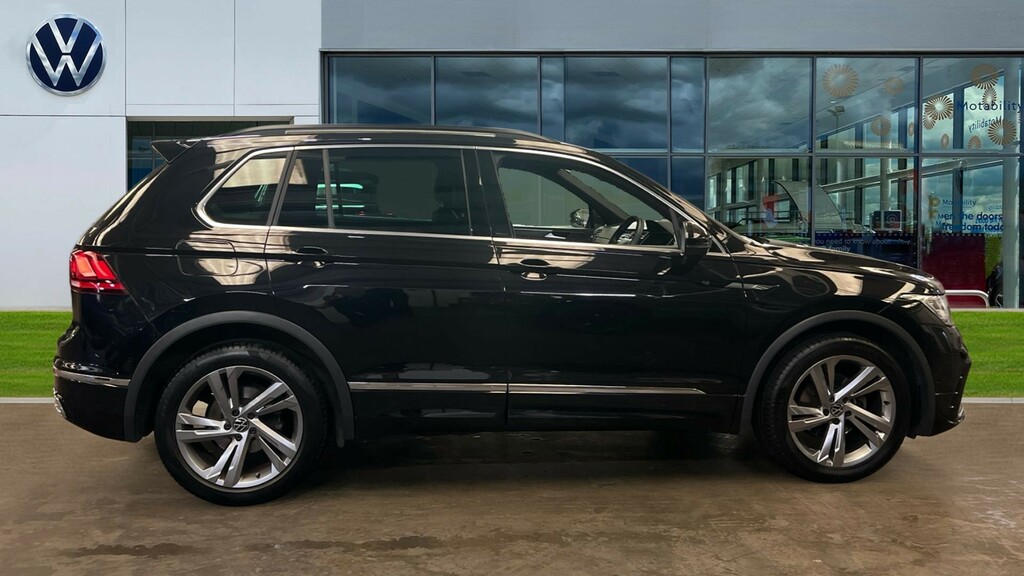 Volkswagen Tiguan Tiguan 1.5 Tsi 150 R-line Edition Dsg KR23VPN Black #4