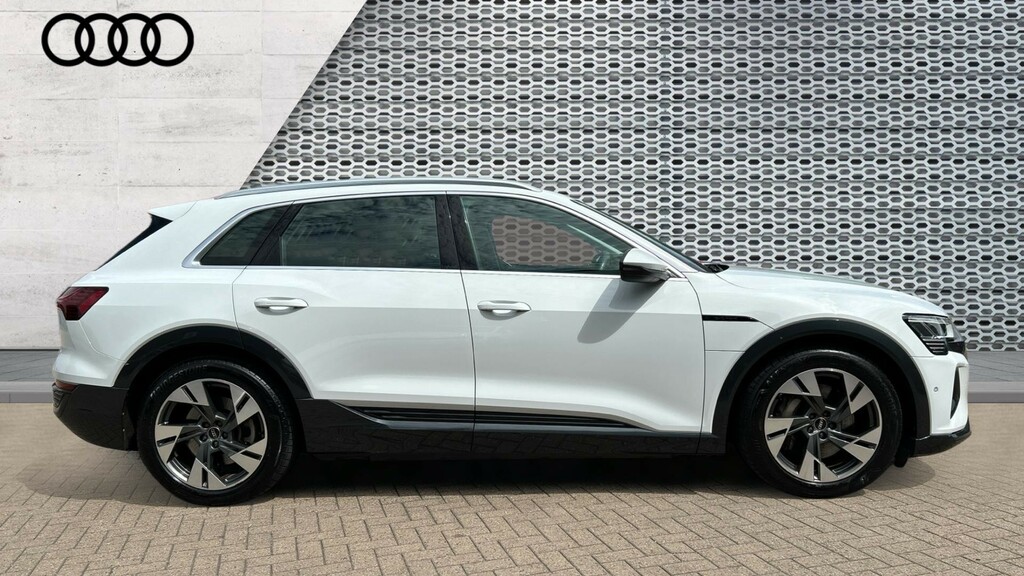 Audi Q8 e tron Q8 250Kw 50 Quattro 95Kwh Sport NL23YWJ White #4