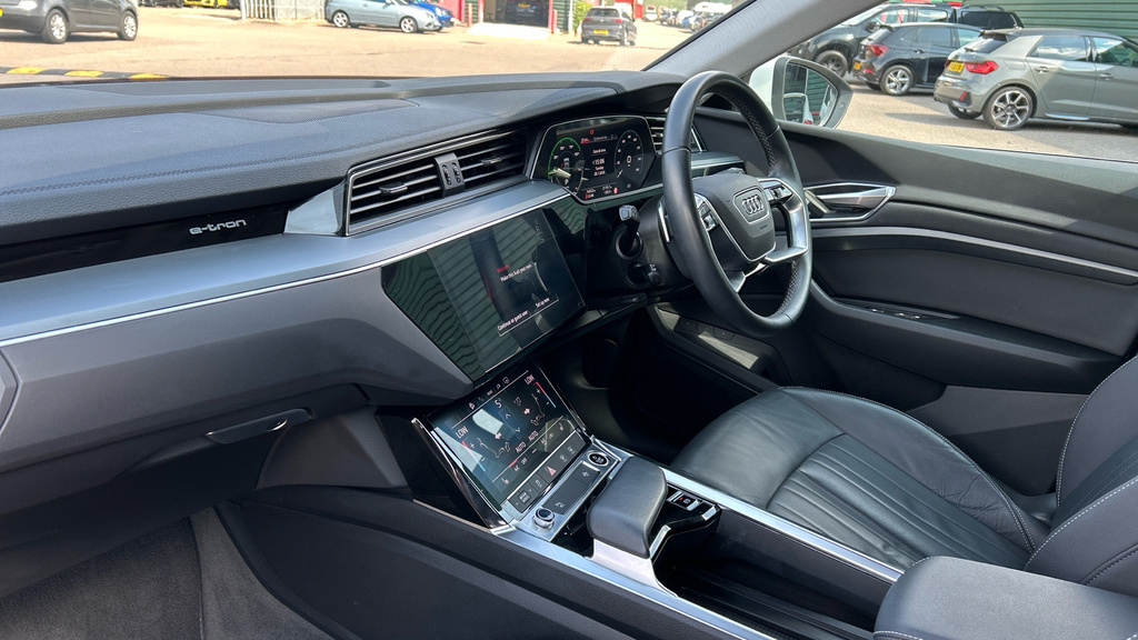 Audi Q8 e tron Q8 250Kw 50 Quattro 95Kwh Sport NL23VLY White #2