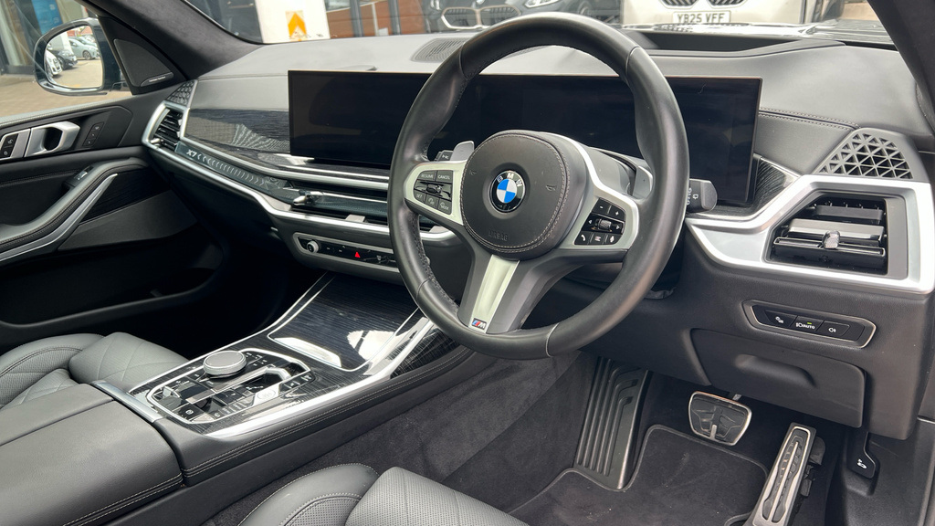 BMW X7 X7 Xdrive40d Mht M Sport Step Black #4