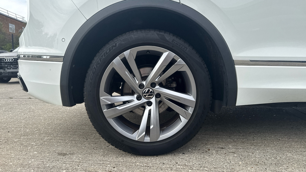 Volkswagen Tiguan Tiguan 1.5 Tsi 150 R-line Edition Dsg AK23NOU White #5