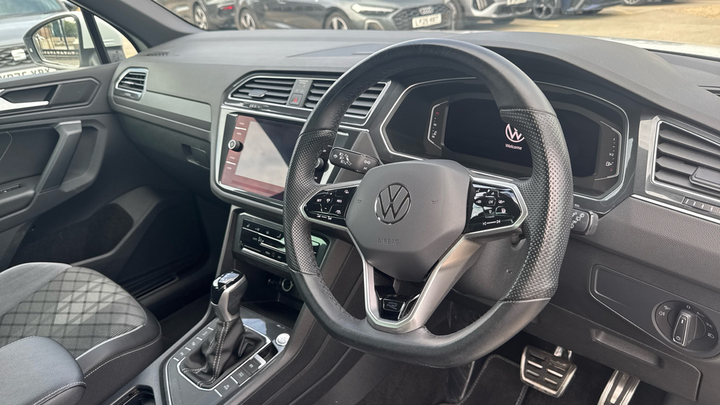 Volkswagen Tiguan Tiguan 1.5 Tsi 150 R-line Edition Dsg AK23NOU White #6