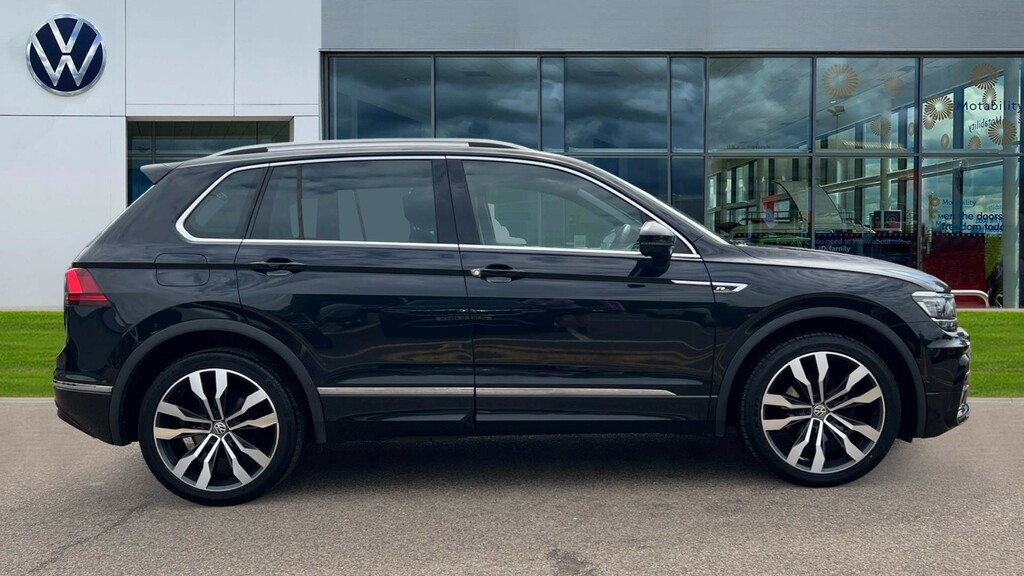 Volkswagen Tiguan Tiguan 1.5 Tsi Evo 150 R-line Dsg EK19VDC Black #4