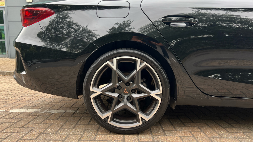 Cupra Leon Leon 1.5 Tsi 150 V2 KS25TYP Black #5