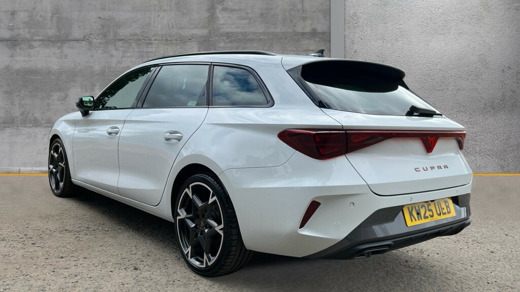 Cupra Leon Leon 1.5 Etsi 150 V2 Dsg KW25ULB White #3