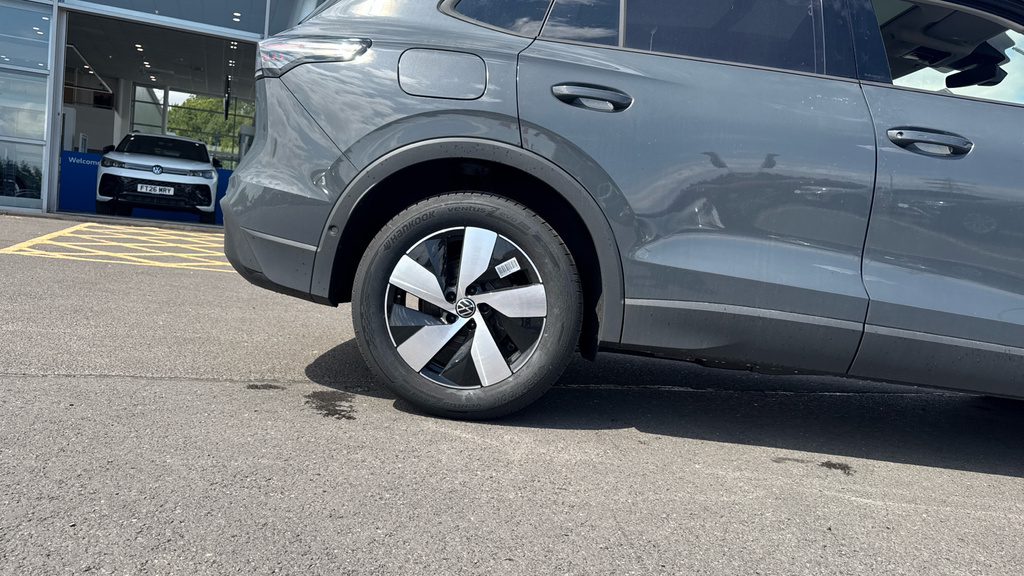 Volkswagen Tiguan Tiguan 1.5 Match Etsi 150Ps Dsg FV26RHK Grey #5