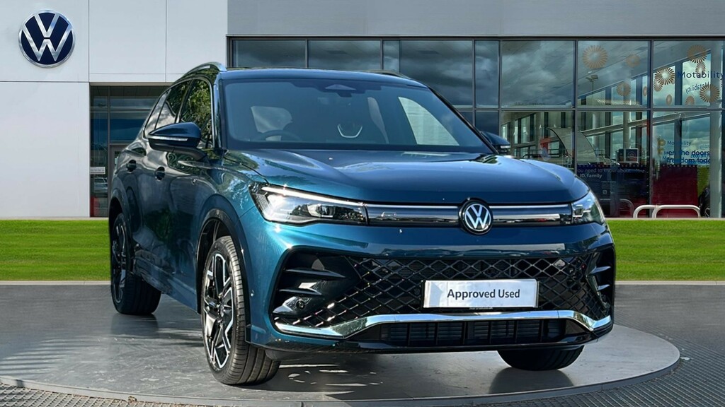 Volkswagen Tiguan Volkswagen Tiguan Estate 1.5 Etsi 150 R-line D Blue