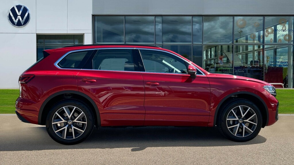 Volkswagen Touareg Touareg Elegance 3.0 Tsi 4Motion Ehybrid 381 Ps 8- EA26AFU Red #4