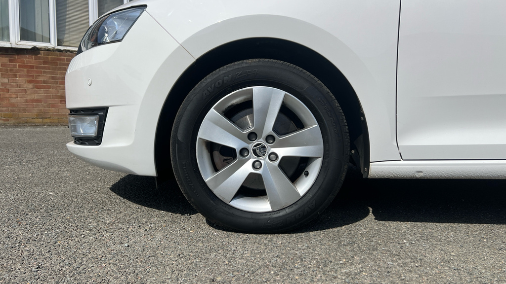 Skoda Rapid Rapid 1.4 Tsi 125 Se Dsg White #5