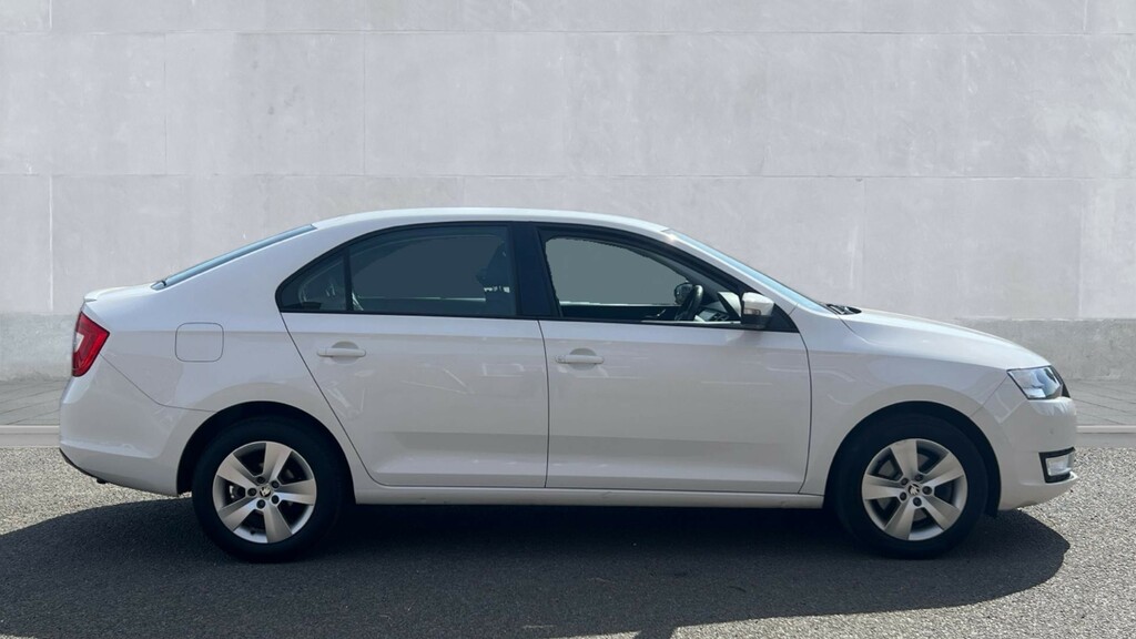 Skoda Rapid Rapid 1.4 Tsi 125 Se Dsg White #4