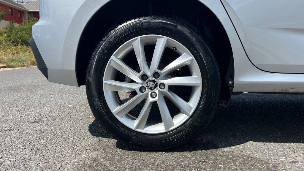 Skoda Kamiq Kamiq 1.0 Tsi 95 Se Edition GK75KNV Silver #5