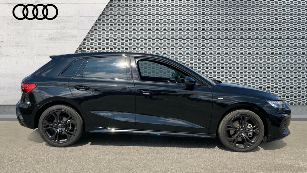 Audi A3 A3 1.5 Tfsi E 204 Black Ed S Tronic Tech Pack LN26NCD Black #4