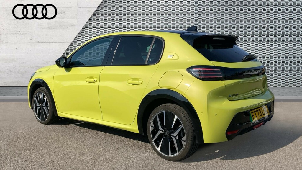 Peugeot e-208 208 115Kw Gt 51Kwh FT73LRL Yellow #3