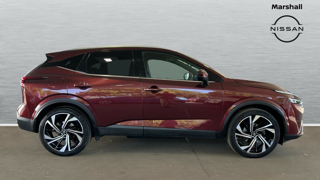 Nissan Qashqai Qashqai 1.3 Dig-t Mh 158 Tekna Xtronic FL72GXH Red #3