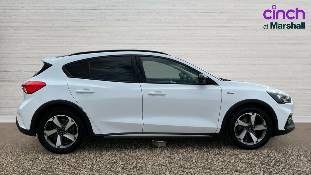 Ford Focus Focus 1.0 Ecoboost 125 Active EN68WTF White #2