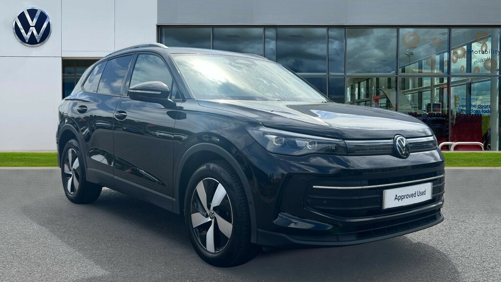 Volkswagen Tiguan Tiguan Match 1.5 Etsi 150Ps 7-Speed Dsg YH74HGD Black