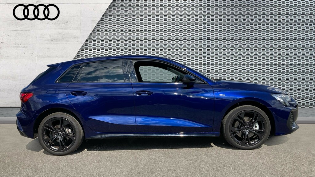 Audi A3 A3 1.5 Tfsi E 204 Black Ed S Tronic Tech Pack LN26NCA Blue #4