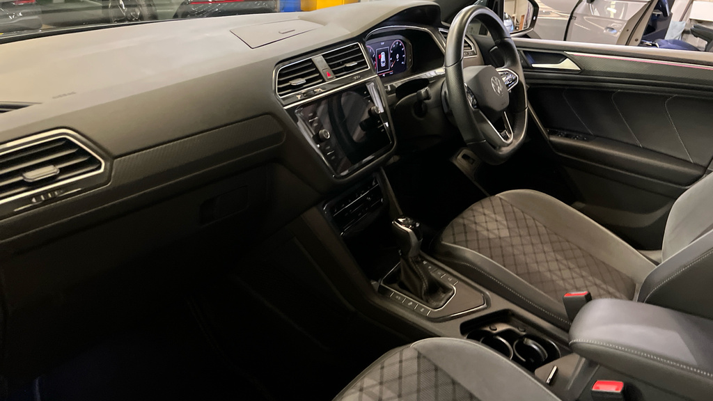Volkswagen Tiguan Allspace Tiguan Allspace 1.5 Tsi R-line Dsg Grey #2